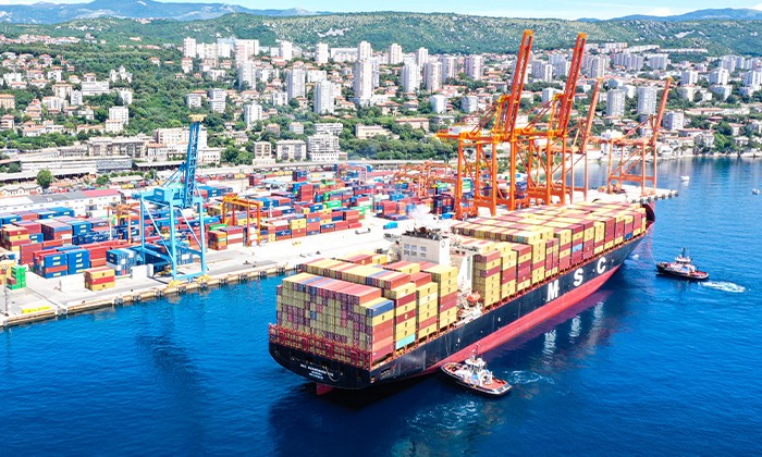 AGCT strengthens Far East connection with MSC’s Phoenix service_thumb